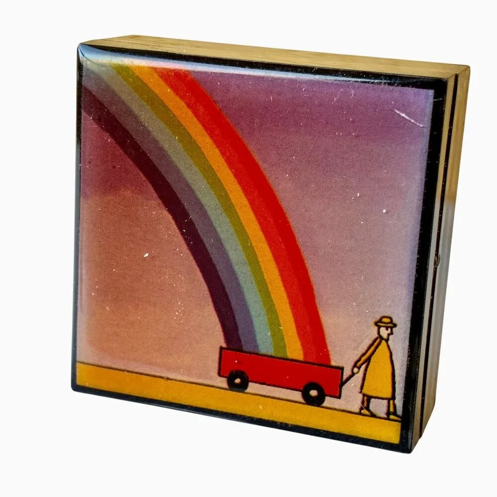 Vintage Black Lacquer Trinket Box RAINBOW & Wagon Small 2